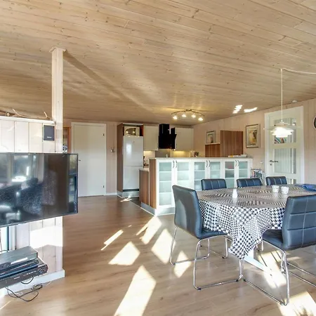 Дом отдыха Ottar - 400m From The Sea By Interhome Вайерс-Странд