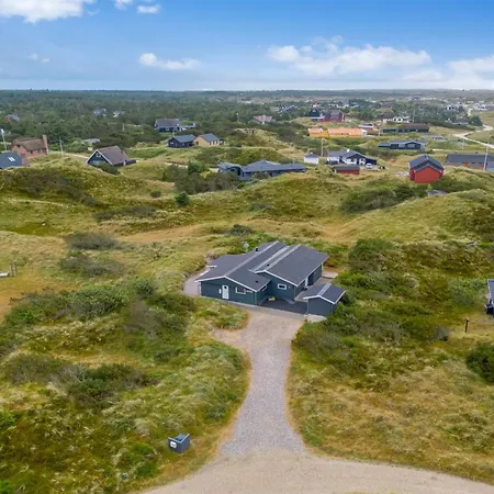 Ottar - 400m From The Sea By Interhome