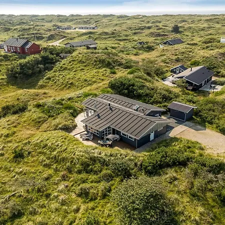 Ottar - 400m From The Sea By Interhome 別荘